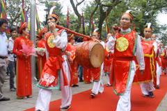 Dâng hương tưởng niệm các Vua Hùng dịp Xuân mới