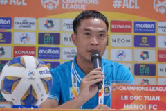 Huấn luyện viên Lê Đức Tuấn khẳng định dù không còn nhiều cơ hội đi tiếp, tuy nhiên Hà Nội FC sẽ thi đấu cống hiến ở những trận đấu còn lại tại AFC Champions League. (Ảnh: Việt Anh/Vietnam+)