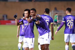 Văn Quyết ghi bàn giúp Hà Nội FC có chiến thắng với tỷ số 2-0 trước Thể Công-Viettel. (Ảnh: Việt Anh/Vietnam+)