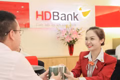 Khách hàng vay vốn tại HDBank. (Ảnh: Vietnam+)