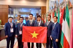 Với hai huy chương Vàng, một huy chương Bạc và một huy chương Đồng, đoàn Việt Nam lọt tốp 4 quốc gia và vùng lãnh thổ có thành tích xuất sắc nhất. (Ảnh: PV/Vietnam+)
