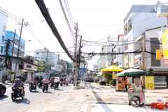 Phần lớn mặt bằng thực hiện dự án metro số 2 Bến Thành-Tham Lương đã được bàn giao. (Ảnh: Tiến Lực/TTXVN)