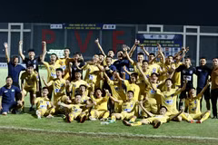 U17 Quốc gia: Thắng penalty kịch tính, SLNA và Nutifood vào chung kết