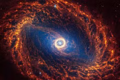 Thiên hà xoắn ốc NGC 1512, nằm cách Trái Đất 30 triệu năm ánh sáng, được nhìn thấy trong một hình ảnh từ Kính viễn vọng Không gian James Webb. (Ảnh: NASA)