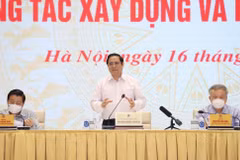 Thủ tướng Phạm Minh Chính chủ trì hội nghị. (Ảnh: Dương Giang/TTXVN)