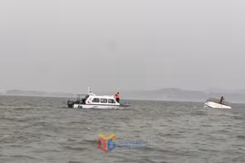 Hiện trường vụ đắm tàu trên khu vực Vịnh Hạ Long. (Nguồn: Báo Quảng Ninh)