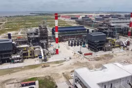 Nhà máy lọc dầu Dangote. (Nguồn: CNN)