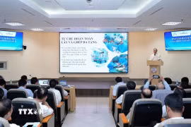 Quang cảnh buổi lễ ra viện của ca ghép gan thứ 11 tại Bệnh viện Trung ương Huế. (Ảnh: TTXVN phát)