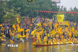 Màn thi đấu của các đội thi. (Ảnh: Khánh Hoà/TTXVN)