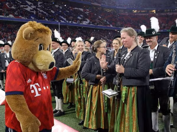 Vòng đấu thứ 5 Bundesliga diễn ra đúng vào dịp lễ hội bia Oktoberfest 2018 diễn ra hàng năm tại Munchen.(Nguồn: Fcb.de)