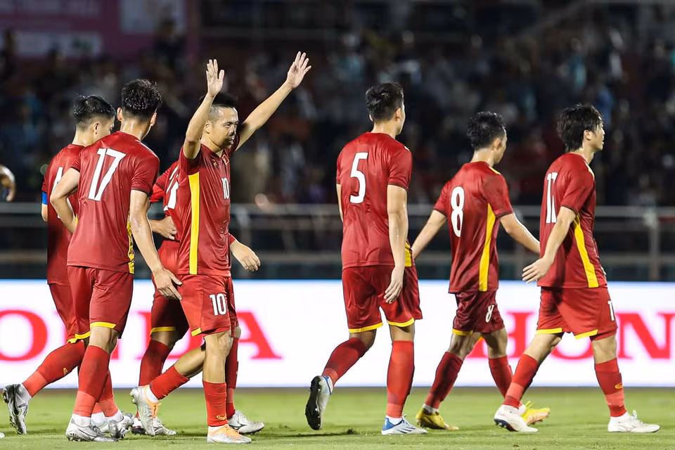 Đội tuyển Việt Nam thắng đậm 4-0 trước Singapore vào tối nay (21/9) trong khuôn khổ giao hữu quốc tế trên sân vận động Thống Nhất. (Ảnh: VFF)
