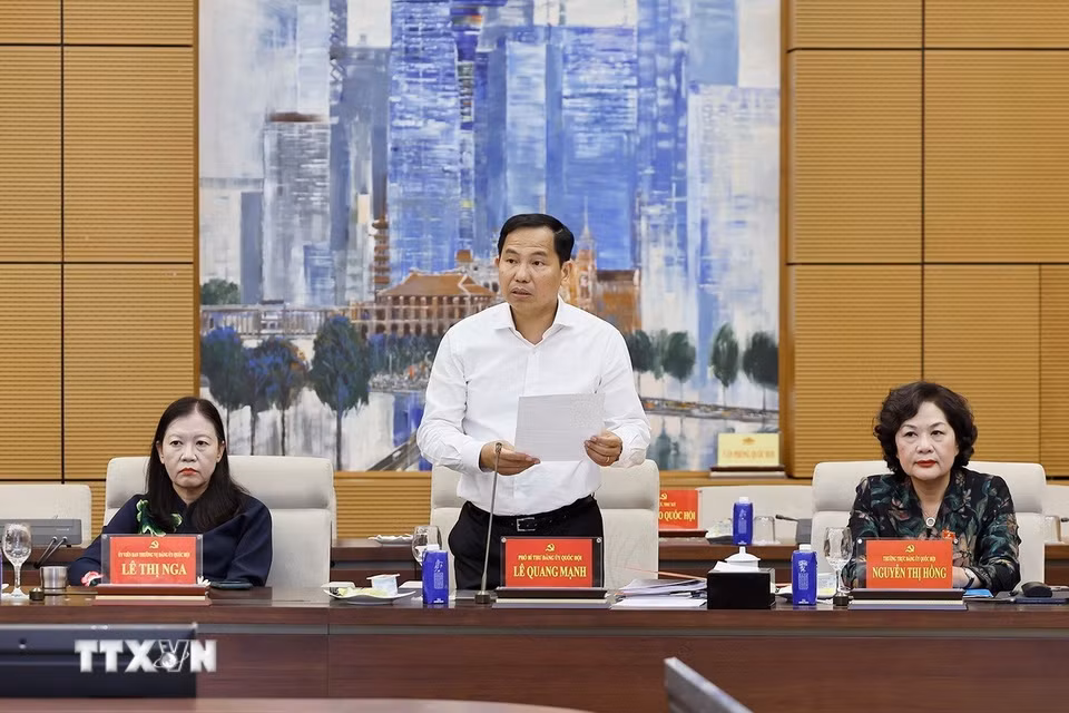 Phó Bí thư Đảng ủy Quốc hội, Tổng thư ký Quốc hội, Chủ nhiệm Văn phòng Quốc hội Lê Quang Mạnh phát biểu. (Ảnh: Doãn Tấn/TTXVN)