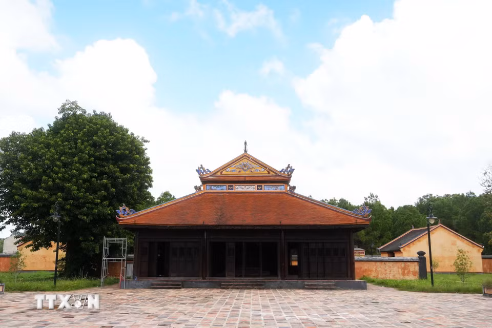 Công trình trong khu vực Trai Cung đã được tu bổ, phục hồi, góp phần bảo tồn tổng thể Di tích đàn Nam Giao, thành phố Huế.( Ảnh: Nguyên Lý/TTXVN)