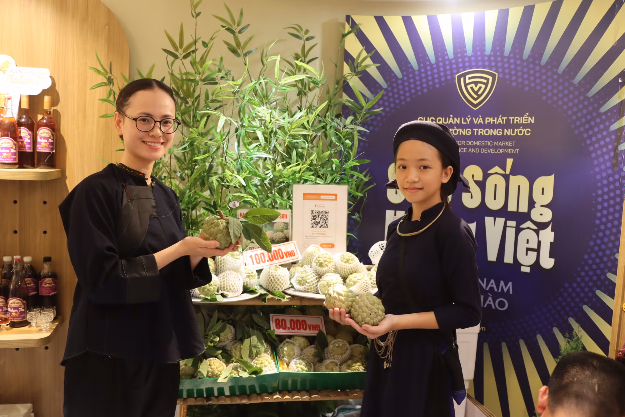 Lạng Sơn đã mạnh dạn đưa quả na lên các sàn thương mại điện tử để quảng bá (Ảnh: CTV/Vietnam+)