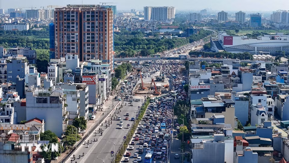 Vị trí thi công hầm chui Cổ Linh tại ngã tư Cổ Linh-Đàm Quang Trung được cho là nguyên nhân gây ùn tắc giao thông nghiêm trọng vào sáng 3/9/2026. (Ảnh: Trung Nguyên/TTXVN)