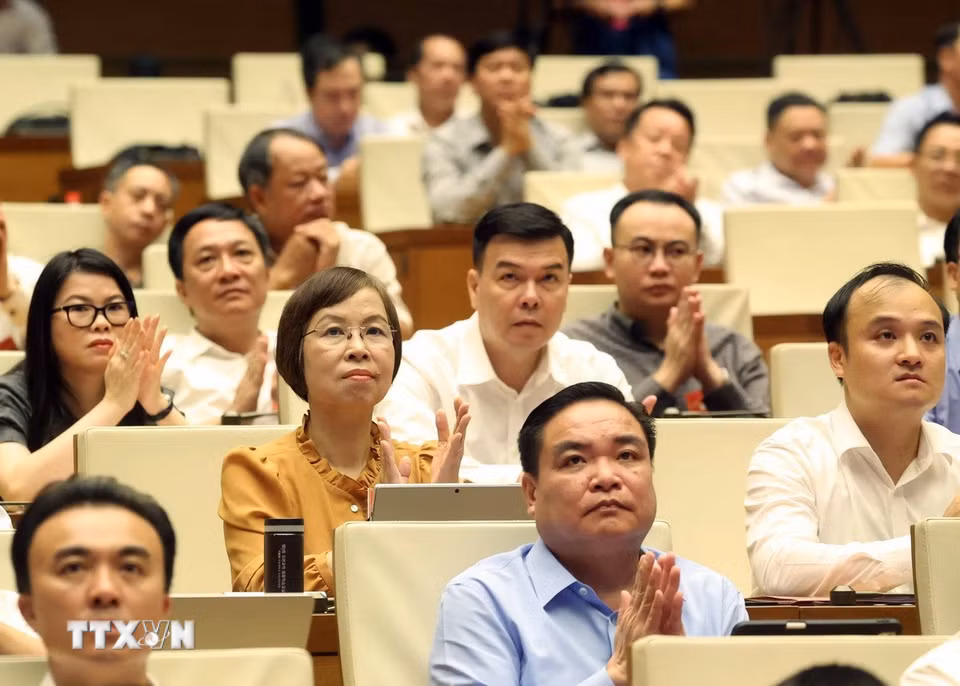 Các đại biểu tham dự hội nghị tại điểm cầu chính - Phòng họp Diên Hồng, Nhà Quốc hội, Hà Nội. (Ảnh: Thống Nhất/TTXVN)