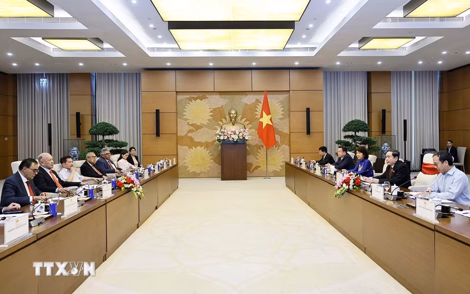 Chủ tịch Quốc hội Trần Thanh Mẫn tiếp Thượng nghị sỹ Alberto Anaya Gutiérrez, Tổng Bí thư Đảng Lao động Mexico. (Ảnh: Doãn Tấn/TTXVN)