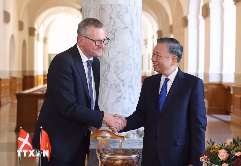 Tổng Bí thư, Chủ tịch nước Tô Lâm hội kiến Chủ tịch Quốc hội Đan Mạch Henrik Frandsen. (Ảnh: Thống Nhất/TTXVN)