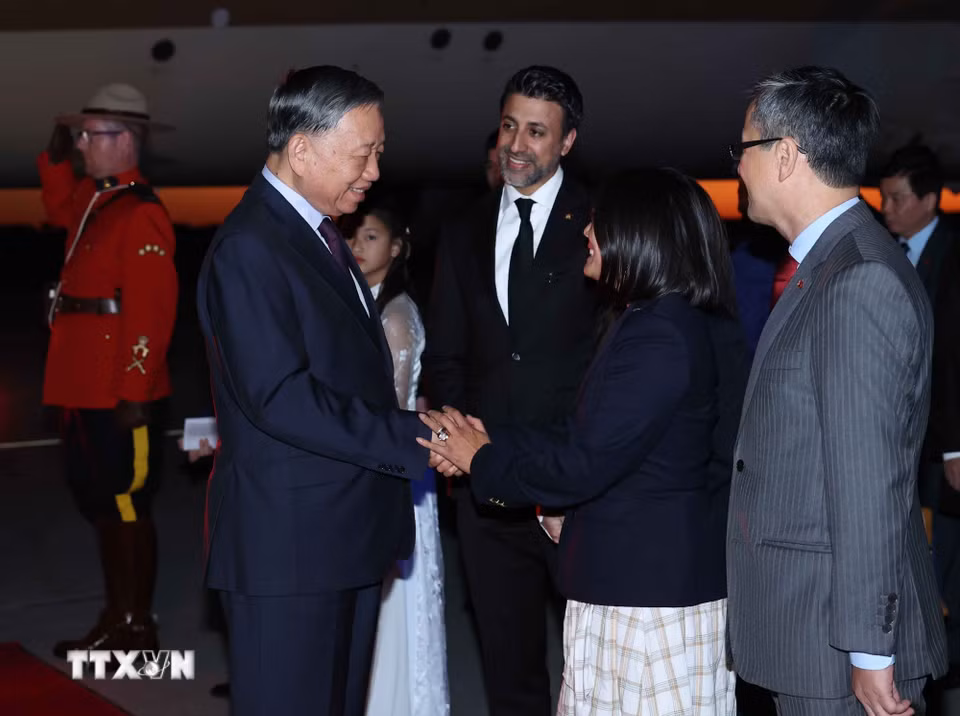 Tổng Bí thư, Chủ tịch nước Tô Lâm đến thủ đô Ottawa, bắt đầu chuyến thăm cấp Nhà nước tới Canada. (Ảnh: Thống Nhất/TTXVN)