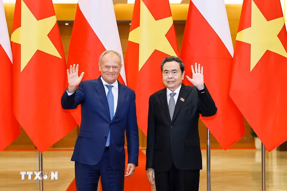 Chủ tịch Quốc hội Trần Thanh Mẫn hội kiến Thủ tướng Ba Lan Donald Tusk. (Ảnh: Doãn Tấn/TTXVN)