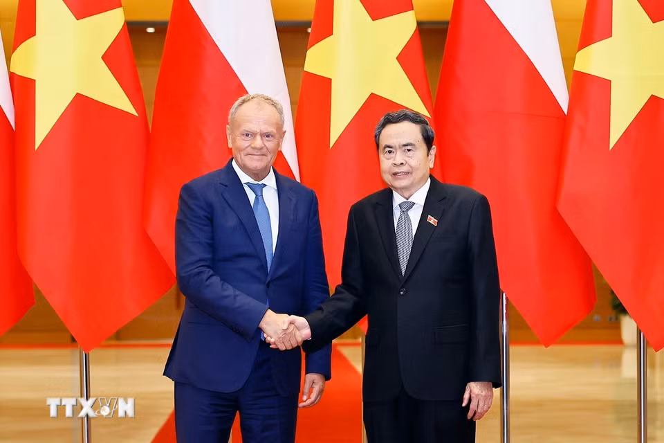 Chủ tịch Quốc hội Trần Thanh Mẫn hội kiến Thủ tướng Ba Lan Donald Tusk. (Ảnh: Doãn Tấn/TTXVN)