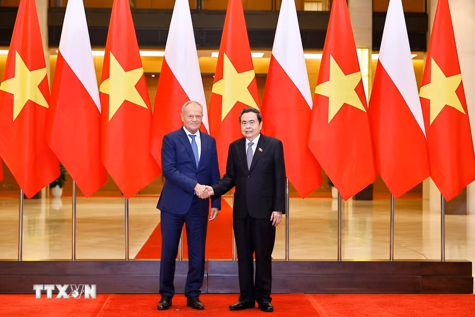 Chủ tịch Quốc hội Trần Thanh Mẫn hội kiến Thủ tướng Ba Lan Donald Tusk. (Ảnh: Doãn Tấn/TTXVN)