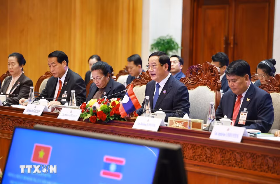 Chủ tịch Quốc hội Lào Sonexay Siphandone phát biểu tại cuộc hội kiến Thủ tướng Lê Minh Hưng. (Ảnh: Dương Giang/TTXVN)