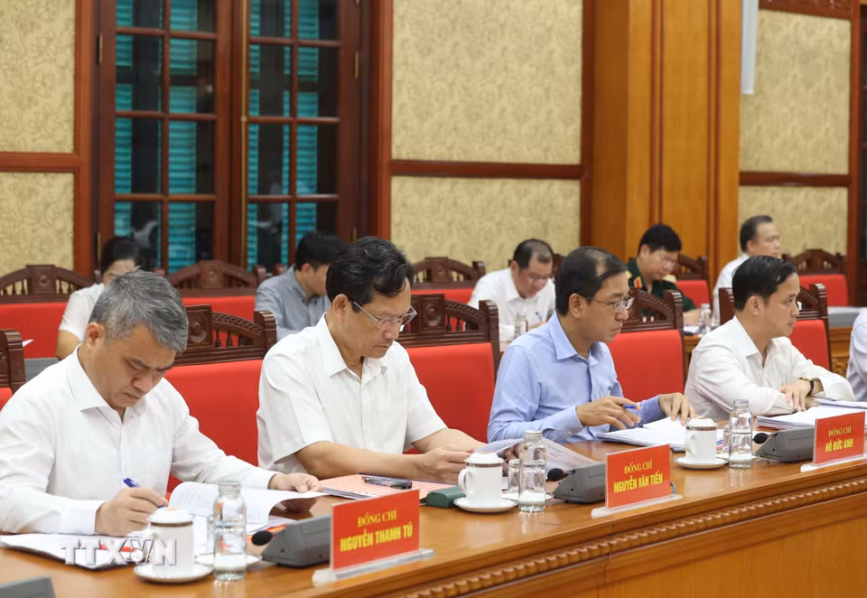 Các đại biểu tham dự buổi làm việc. (Ảnh: Thống Nhất/TTXVN)