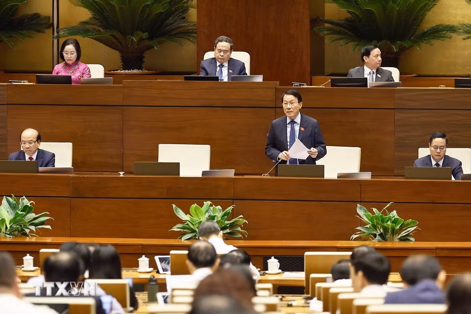 Bộ trưởng Bộ Công an Lương Tam Quang phát biểu giải trình, làm rõ một số vấn đề đại biểu Quốc hội nêu. (Ảnh: Doãn Tấn/TTXVN)