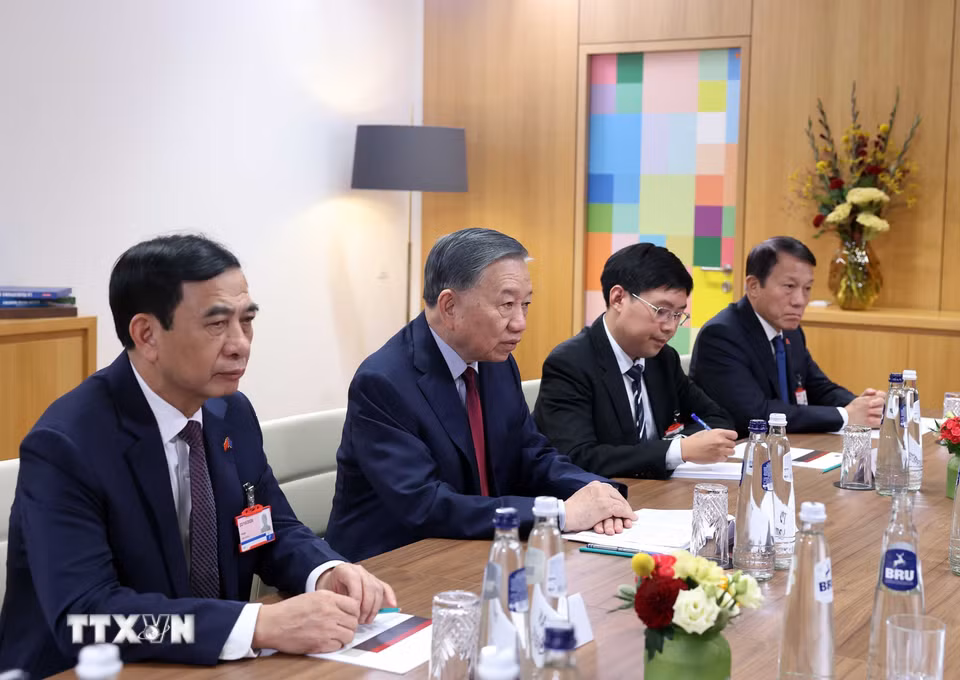 Tổng Bí thư, Chủ tịch nước Tô Lâm phát biểu tại cuộc gặp hẹp Chủ tịch Hội đồng châu Âu Antonio Costa trước hội đàm. (Ảnh: Thống Nhất/TTXVN)