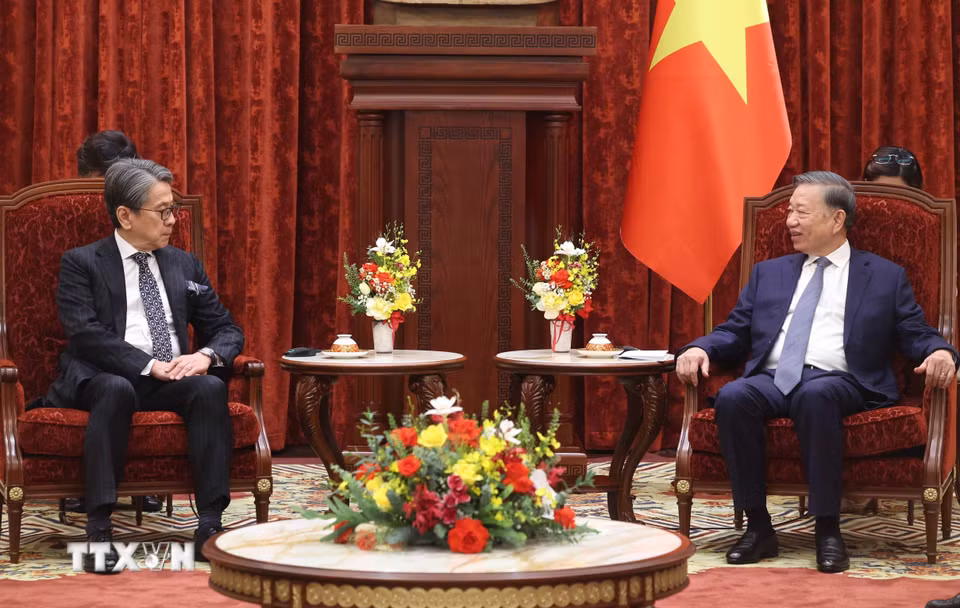 Tổng Bí thư, Chủ tịch nước Tô Lâm tiếp ông Maeda Tadashi, Chủ tịch Hội đồng quản trị Ngân hàng Hợp tác Quốc tế Nhật Bản (JBIC). (Ảnh: Thống Nhất/TTXVN)