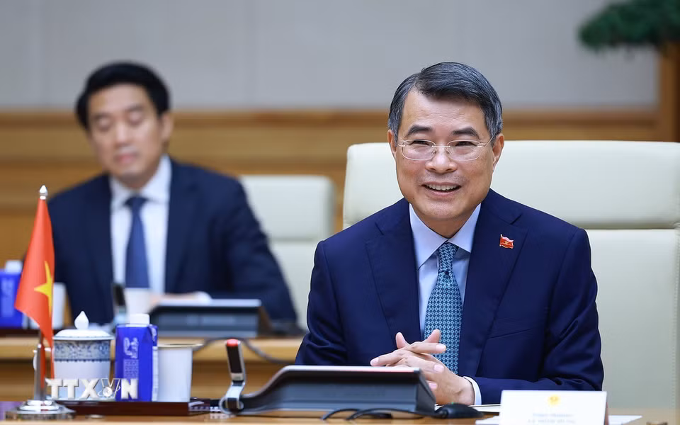 Thủ tướng Lê Minh Hưng hội kiến đồng chí Vilay Lakhamfong, Thường trực Ban Bí thư Trung ương Đảng Nhân dân Cách mạng Lào. (Ảnh: Dương Giang/TTXVN)