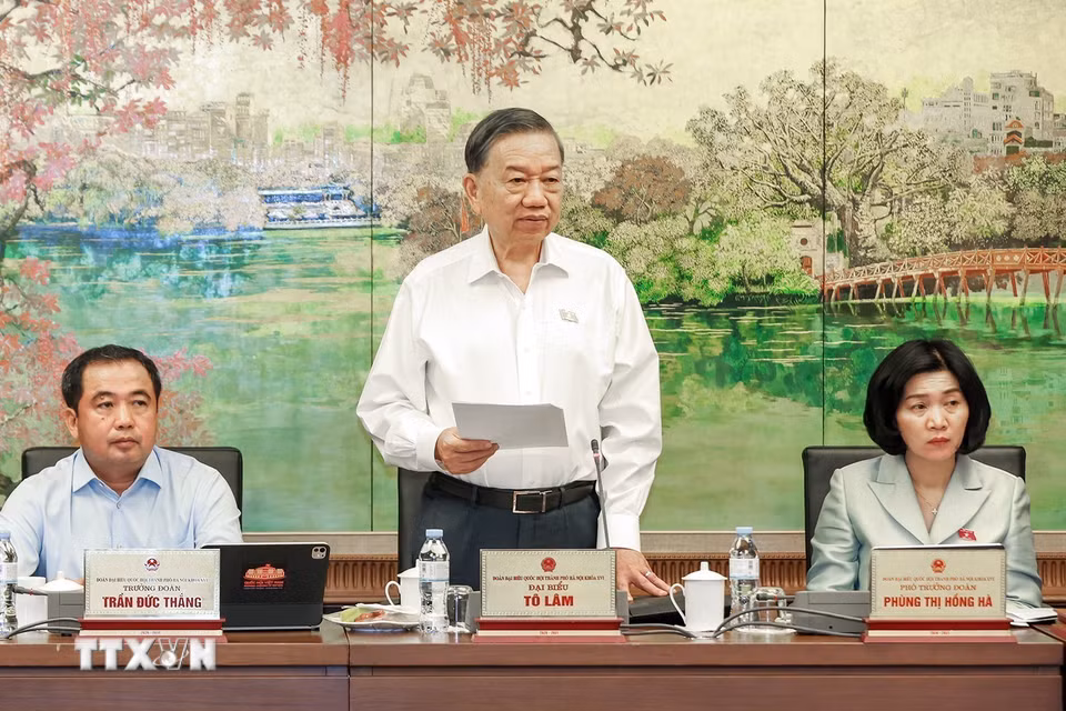 Tổng Bí thư, Chủ tịch nước Tô Lâm, đại biểu Quốc hội thành phố Hà Nội phát biểu. (Ảnh: Doãn Tấn/TTXVN)
