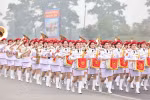 Khối nữ quân nhạc tham gia hợp luyện. (Ảnh: Minh Đức/TTXVN)