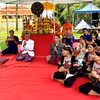 Lễ hội Thắk Côn của đồng bào Khmer thành phố Cần Thơ được tái hiện tại Làng Văn hóa-Du lịch các dân tộc Việt Nam. (Ảnh: CTV/Vietnam+)