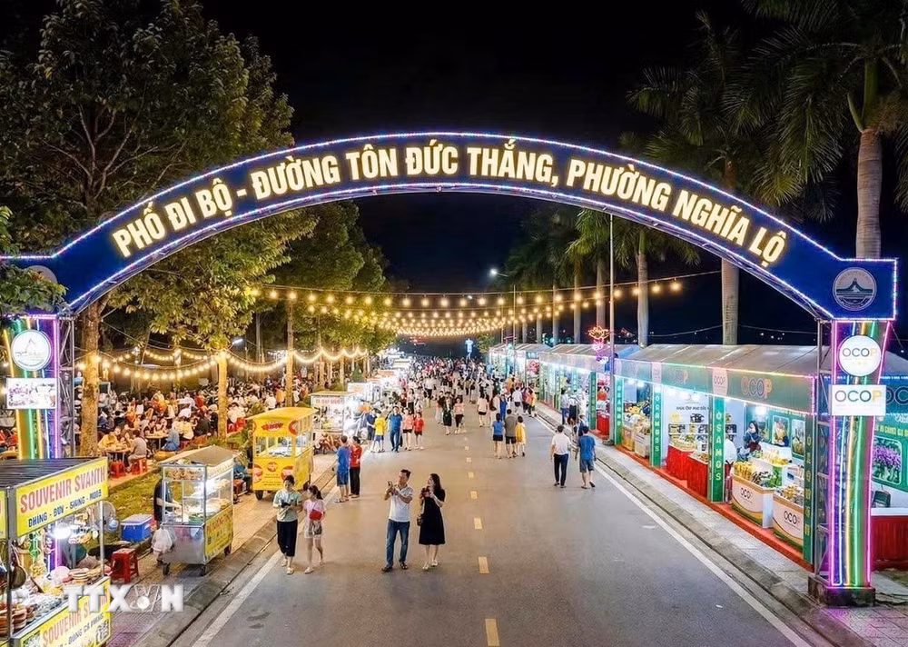 ttxvn-pho-dii-bo.jpg