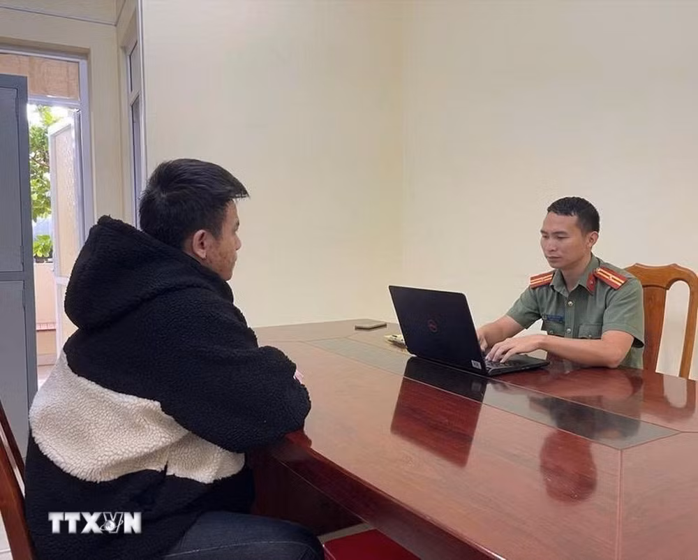 ttxvn-mua-ban-du-lieu.jpg