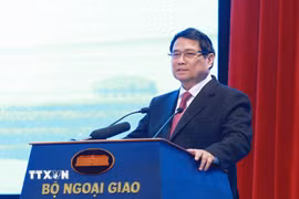 Thủ tướng Phạm Minh Chính phát biểu chỉ đạo Hội nghị tổng triển khai nhiệm vụ ngành ngoại giao. (Ảnh: Dương Giang/TTXVN)