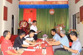 Quá trình triển khai lấy ý kiến nhân dân về sáp nhập thôn, tổ dân phố được thực hiện công khai, dân chủ, minh bạch. (Ảnh: Anh Thùy/TTXVN)