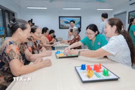 Cơ sở dưỡng lão bán trú công lập đầu tiên tại Hà Nội tại phường Long Biên, tạo môi trường chăm sóc chuyên nghiệp, an toàn cho người cao tuổi, đồng thời giúp duy trì sự gắn kết giữa các thành viên trong gia đình. (Ảnh: Phan Phương/TTXVN)
