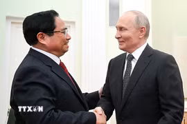 Thủ tướng Phạm Minh Chính hội kiến Tổng thống Nga Vladimir Putin. (Ảnh: Dương Giang/TTXVN)