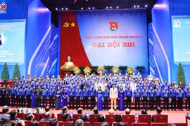 Ban Chấp hành Trung ương Đoàn khóa XIII, nhiệm kỳ 2026-2031 ra mắt Đại hội. (Ảnh: Minh Đức/TTXVN)