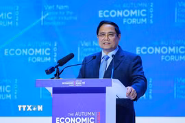 Thủ tướng Phạm Minh Chính phát biểu tổng kết Diễn đàn Kinh tế mùa Thu năm 2025. (Ảnh: Dương Giang/TTXVN)