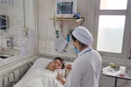 Người bệnh được điều trị và chăm sóc tại Bệnh viện Bệnh Nhiệt đới Thành phố Hồ Chí Minh. (Nguồn: Bệnh viện Bệnh Nhiệt đới Thành phố Hồ Chí Minh)
