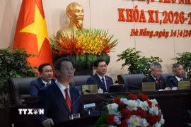 Ông Nguyễn Mạnh Hùng, Chủ tịch Ủy ban Nhân dân thành phố Đà Nẵng, phát biểu nhận nhiệm vụ. (Ảnh: Anh Dũng/TTXVN)