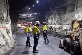 Bên trong mỏ vàng Kloof. (Nguồn: Reuters)