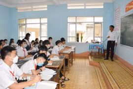 Giờ học tại trường Trung học cơ sở Trần Quang Diệu, phường Tân An. (Ảnh: Tuấn Anh/TTXVN)