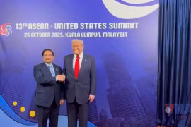 Thủ tướng Phạm Minh Chính gặp Tổng thống Hoa Kỳ bên lề Hội nghị Cấp cao ASEAN