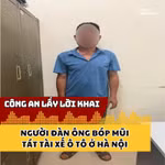 Công an lấy lời khai người đàn ông bóp mũi, tát tài xế ô tô ở Hà Nội 