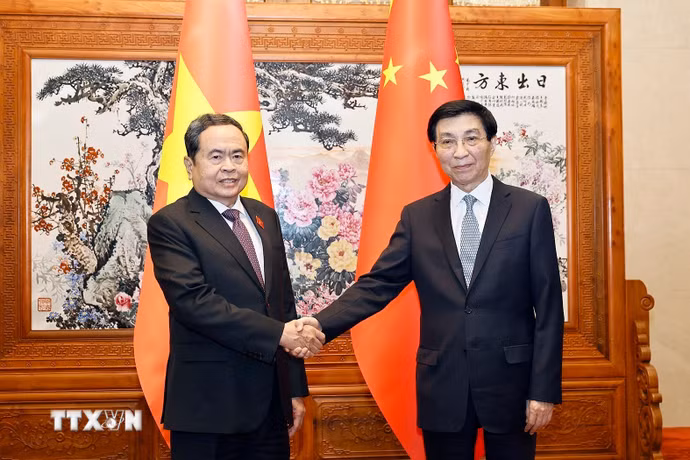 Chủ tịch Quốc hội Trần Thanh Mẫn hội kiến Chủ tịch Chính hiệp toàn quốc Trung Quốc Vương Hộ Ninh. (Ảnh: Doãn Tấn/TTXVN)